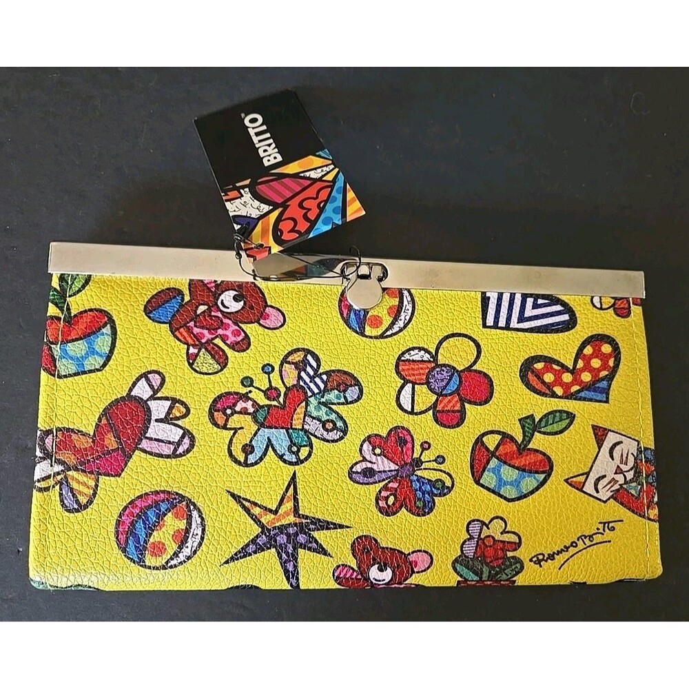 Romero Britto Wristlet Clutch Wallet  Flying Hearts Apple Bear Cat NEW with Tags